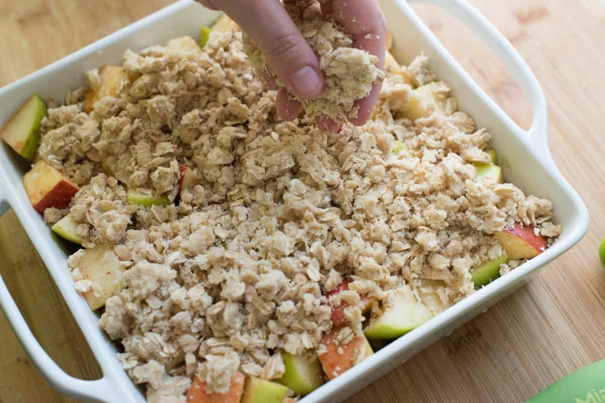 What is a good recipe for apple crisp without oats?