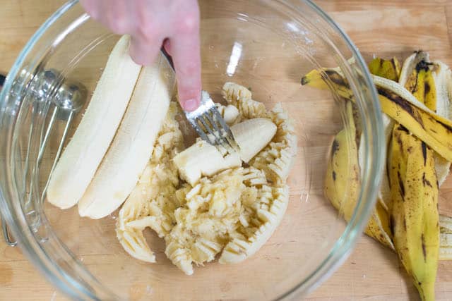 Classic Banana Bread Recipe 