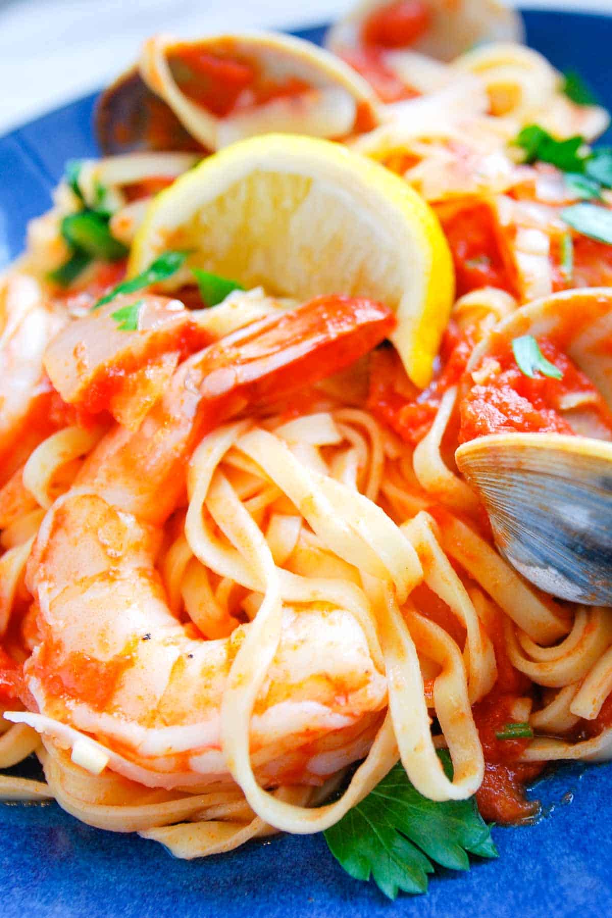 How to Make Spicy Pasta with Shrimp and Clams