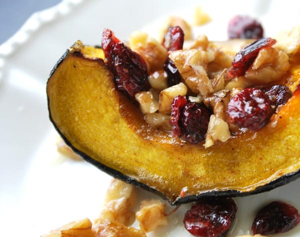 How to Bake Acorn Squash with Walnuts and Cranberries