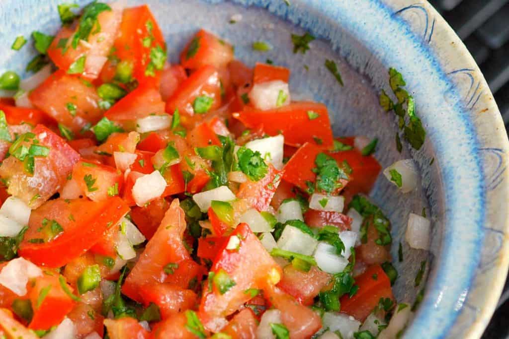 Homemade Pico de Gallo Recipe (Fresh Tomato Salsa)