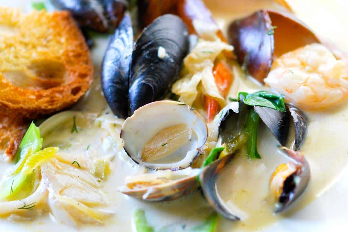 Seafood Stew with White Wine, Garlic and Fennel
