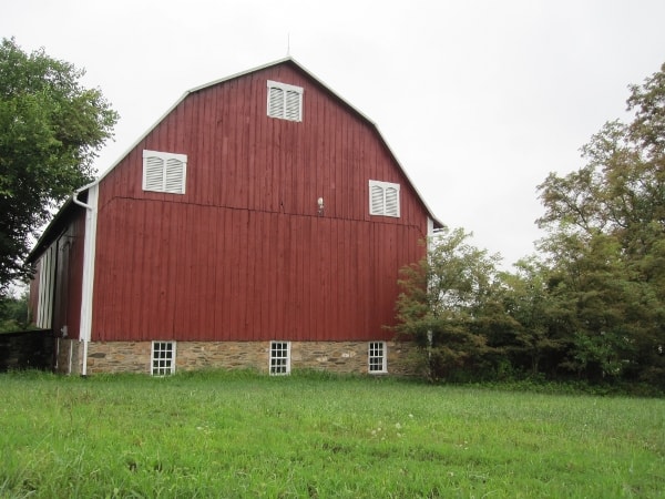 barn