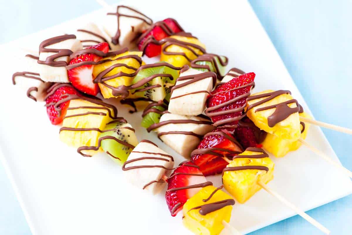 Frozen Fruit Kabobs with Chocolate Drizzle | Kids Birthday Party Food Ideas They Won't Snub | birthday party food ideas indian