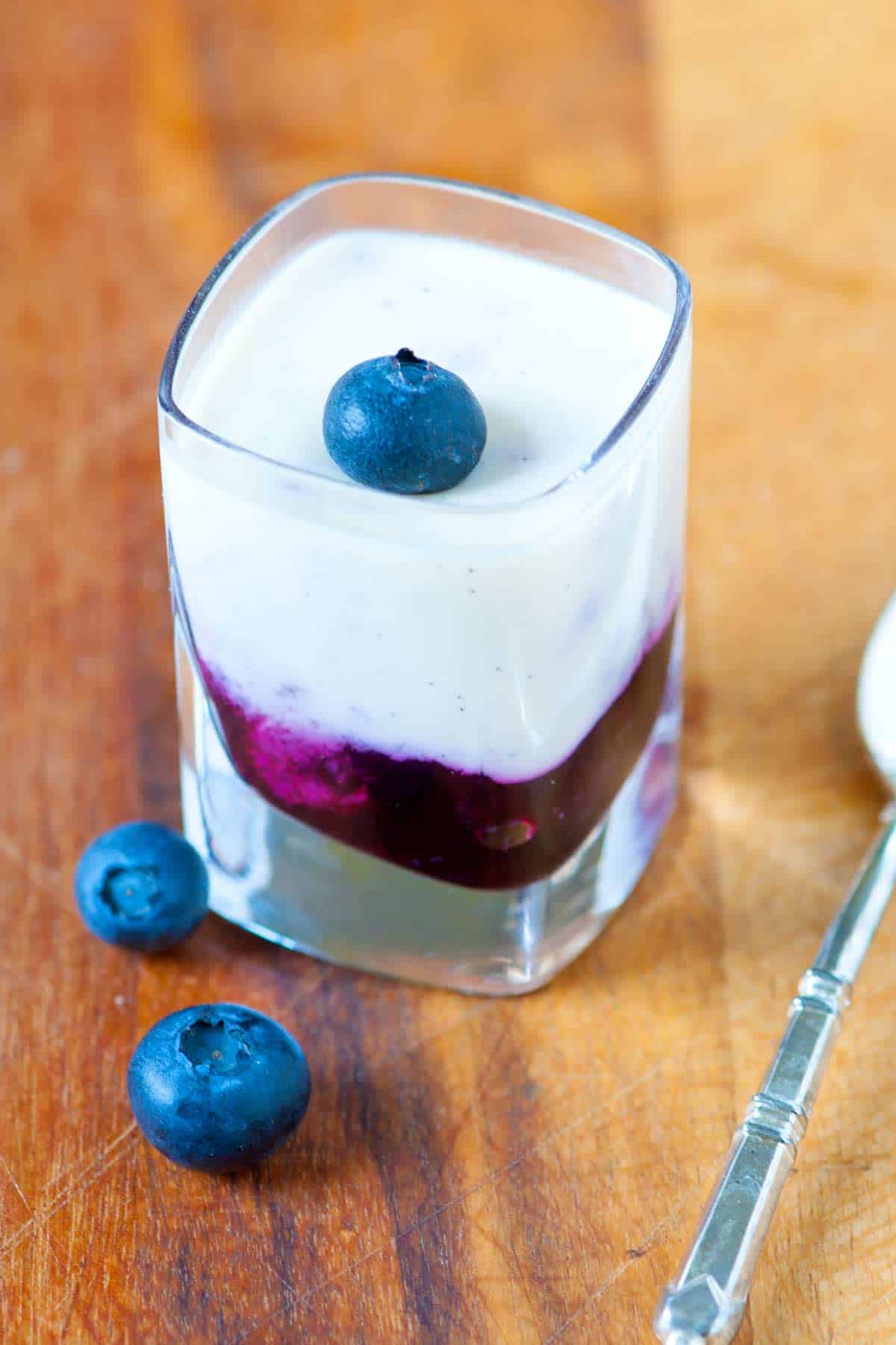 How to Make Panna Cotta with Blueberry Sauce