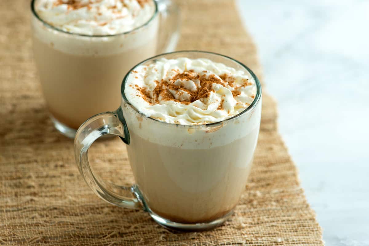 pumpa latte som är bättre än Starbucks PSL