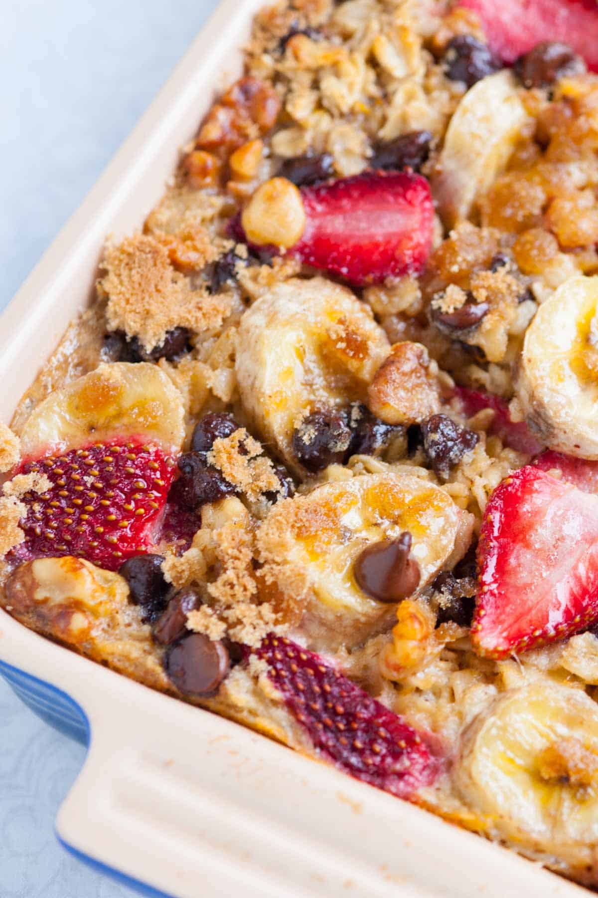 Strawberry Banana Baked Oatmeal