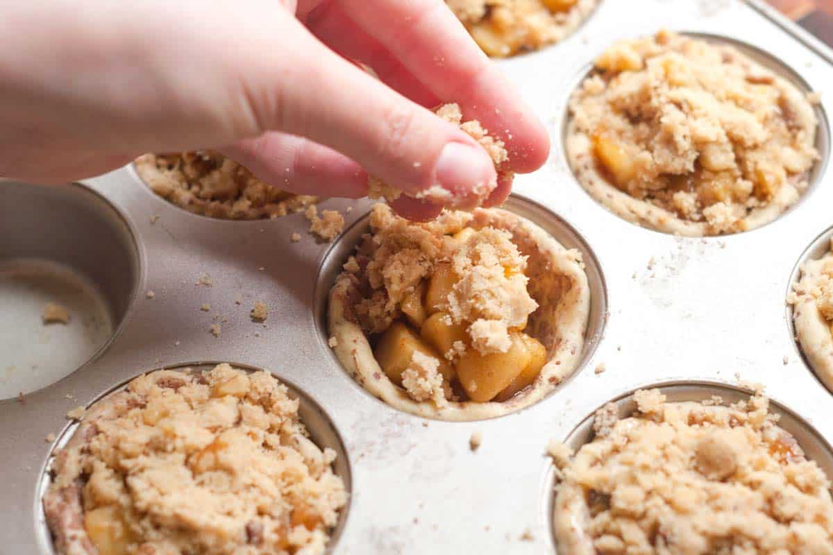 How to Make Apple Pie Cupcakes: Adding the crumble on top