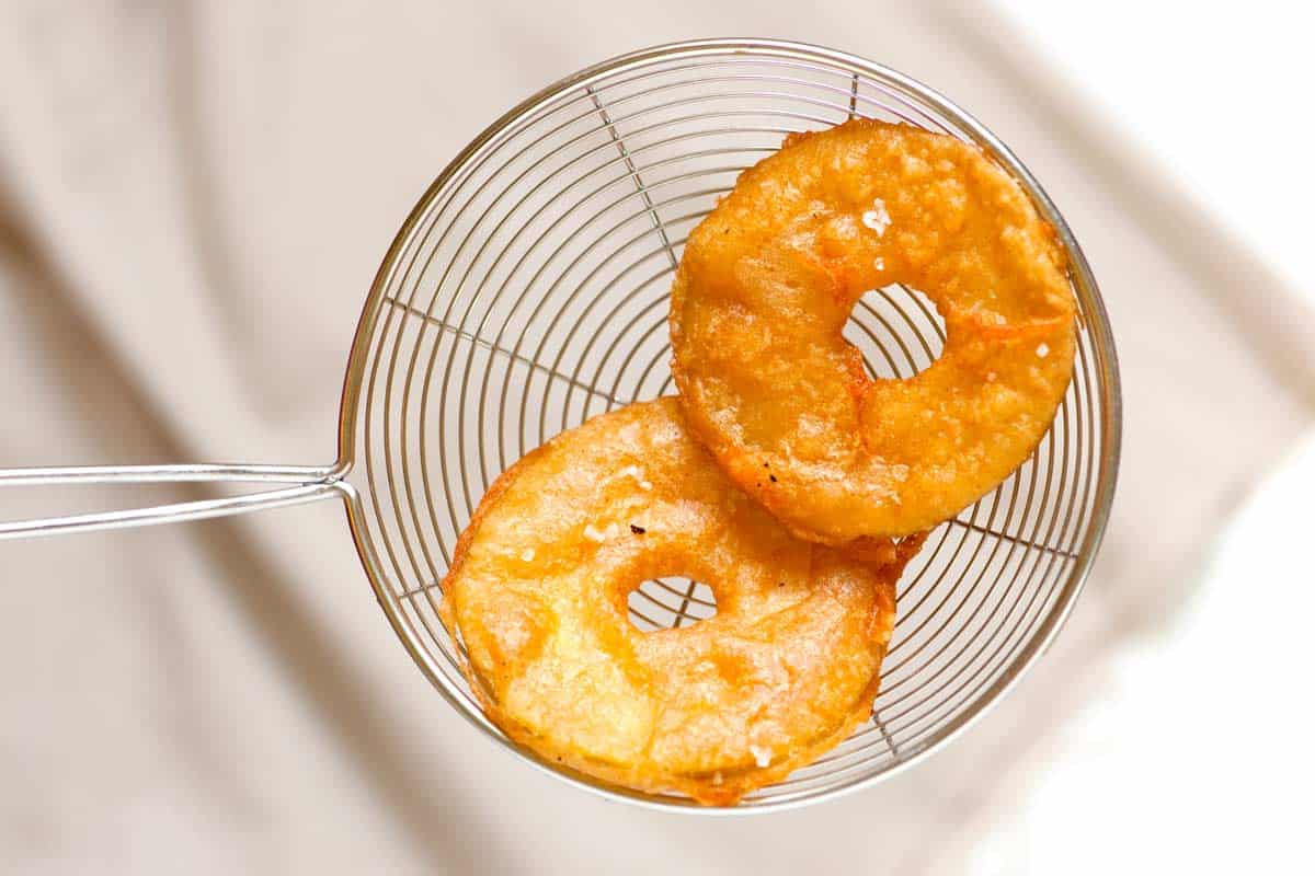 Crispy Beer Battered Fried Apples Beer Battered Apple Rings