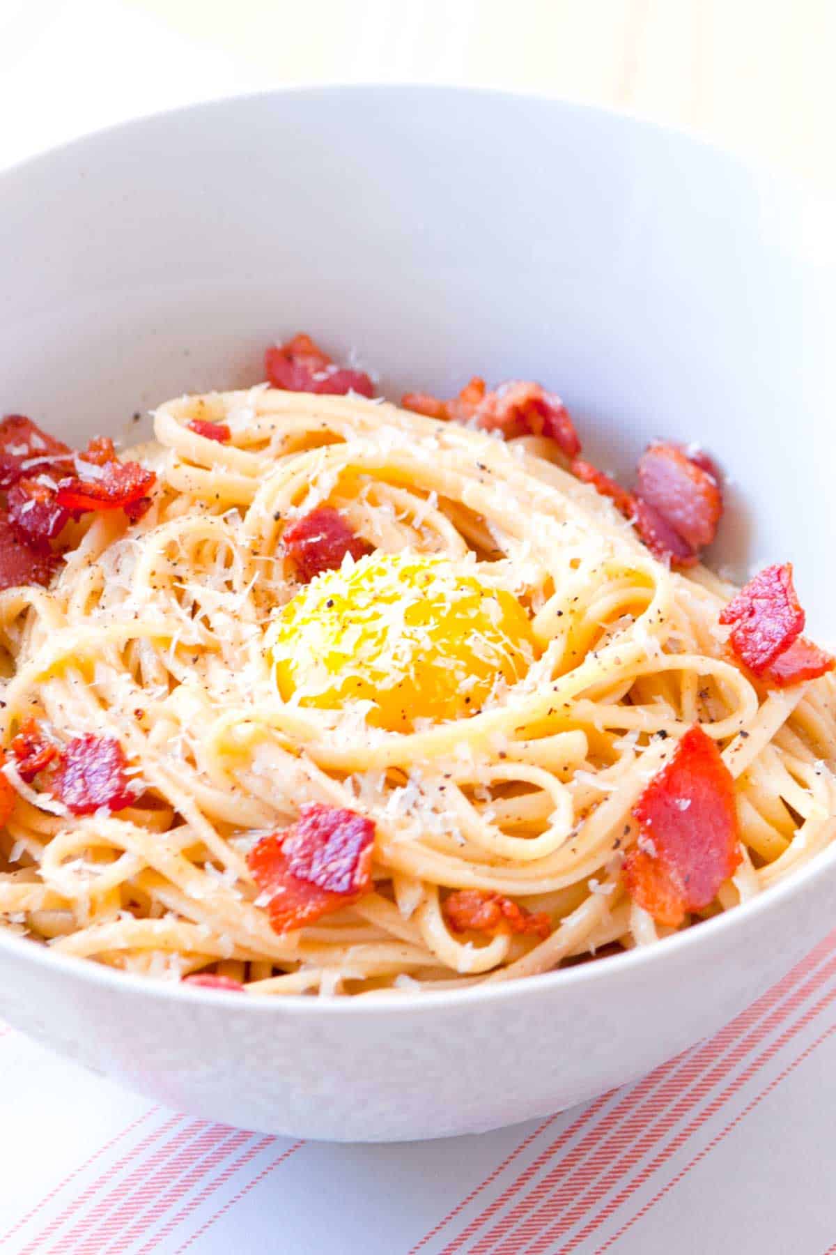 How to Make Homemade Pasta Carbonara