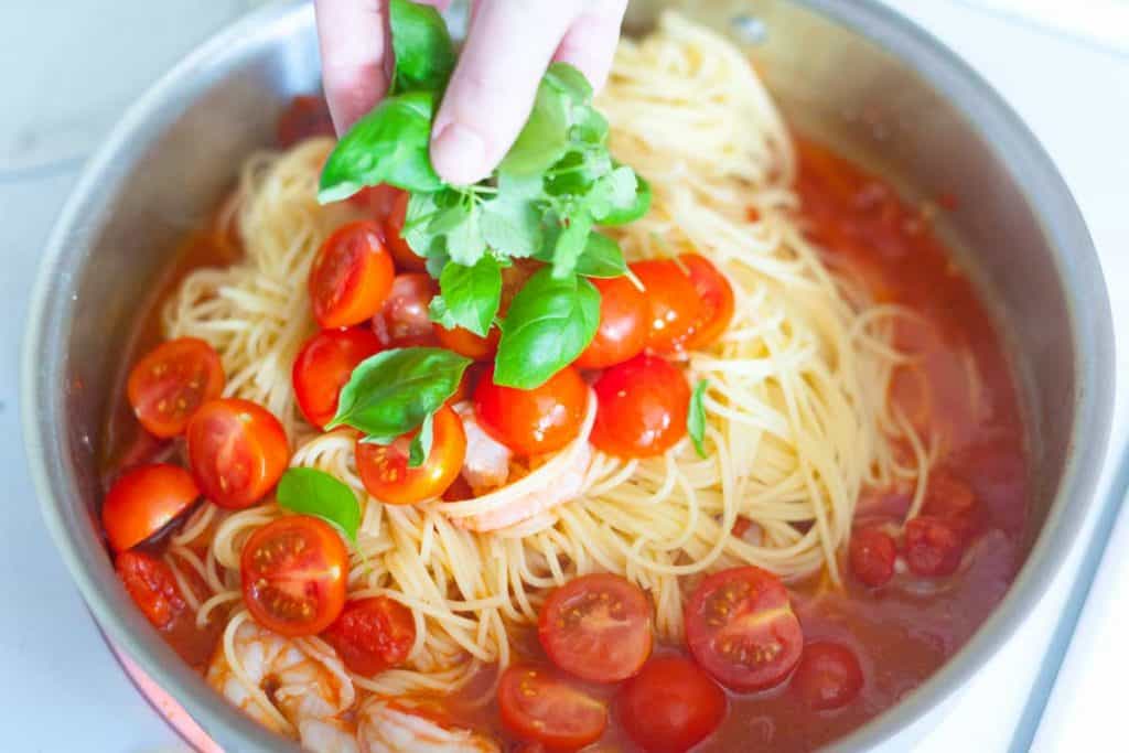 Tomato Basil Shrimp Pasta Recipe