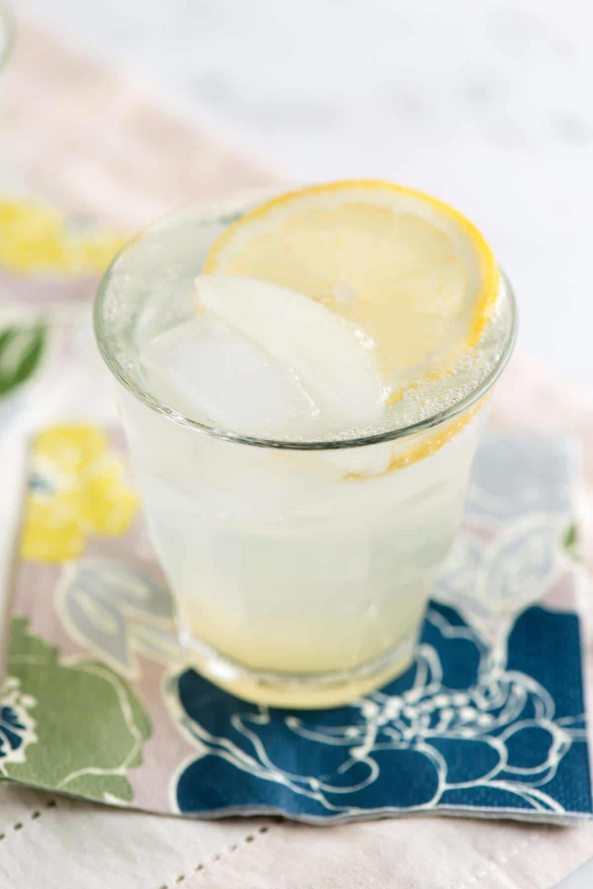 Classic gin fizz cocktail 