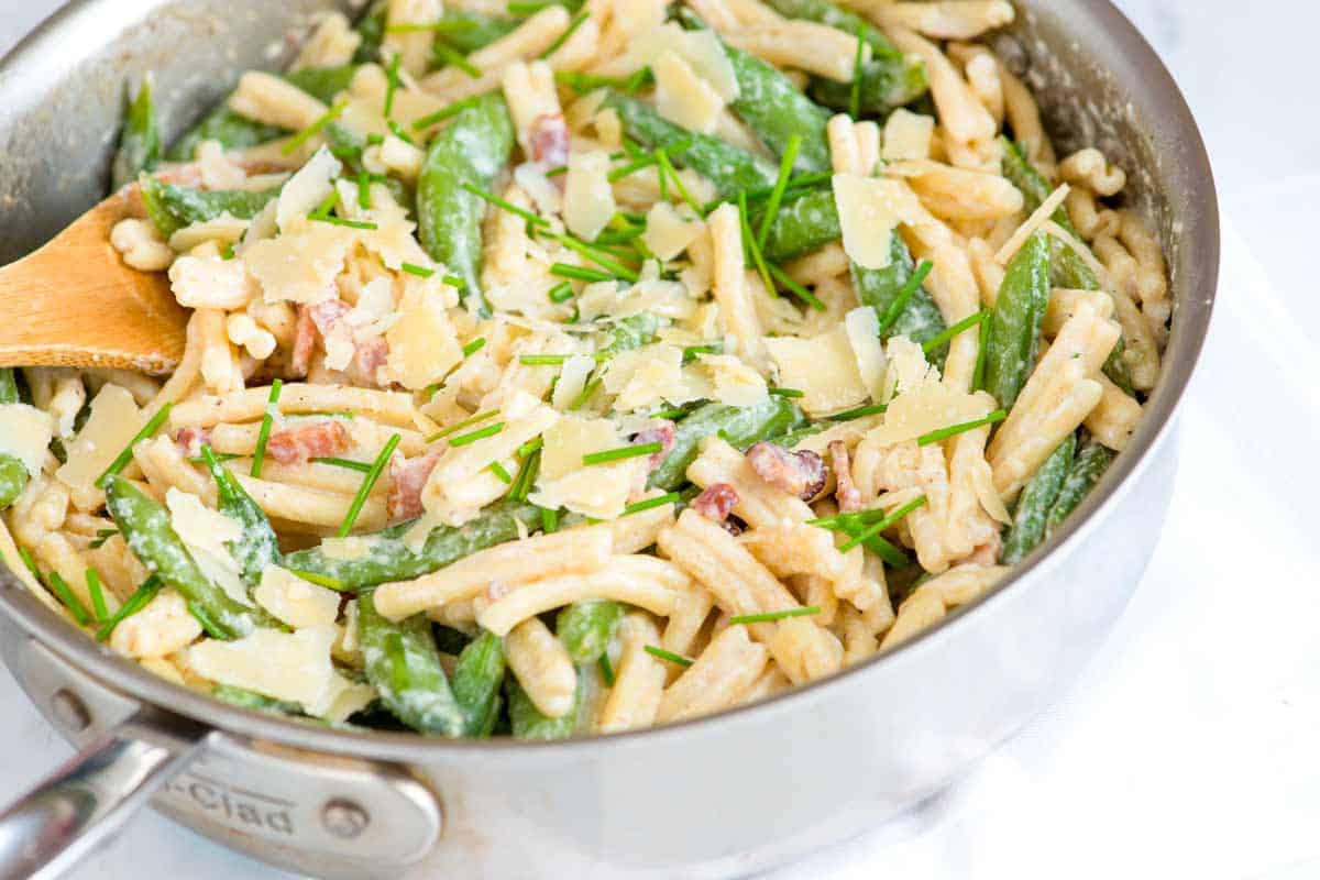 Creamy Pasta with Yogurt, Bacon and Snap Peas