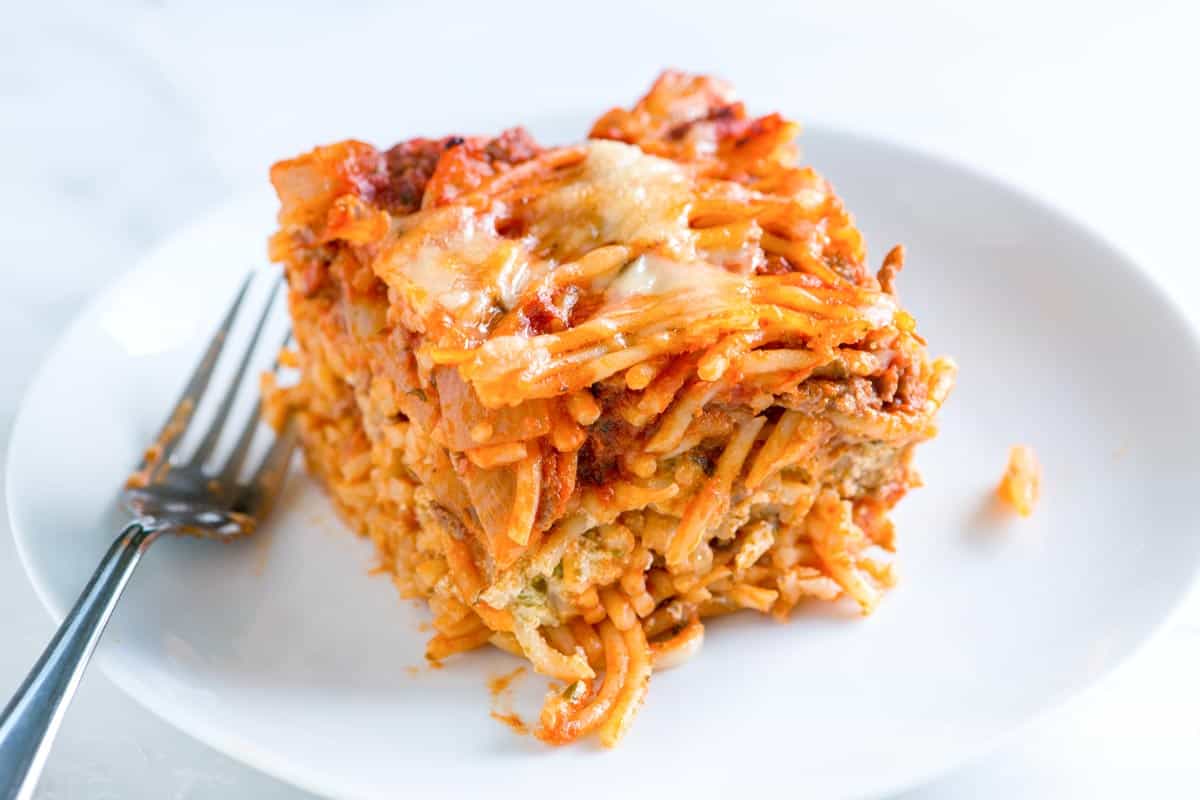 Easy Baked Spaghetti Recipe with Mozzarella