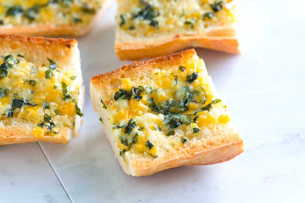 Easy Homemade Garlic Cheese Bread Recipe