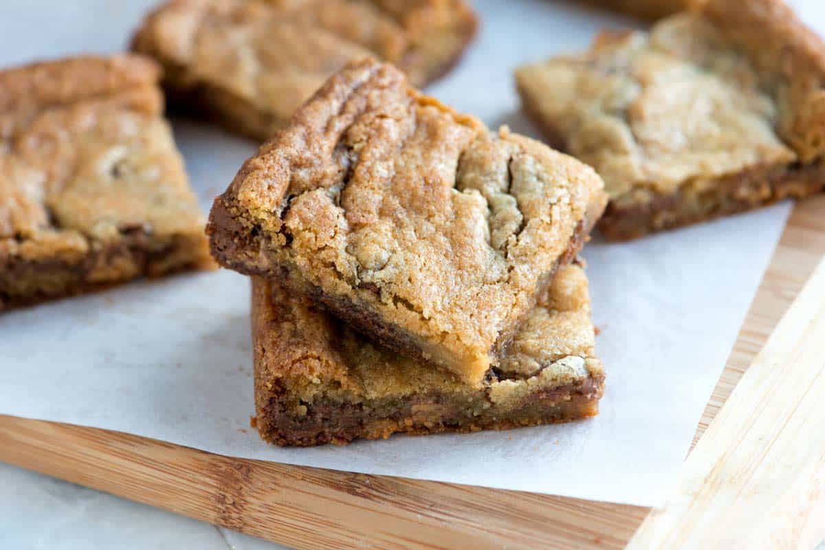Easy Bar Cookies with Peanut Butter Cups Easy Cookie Bars