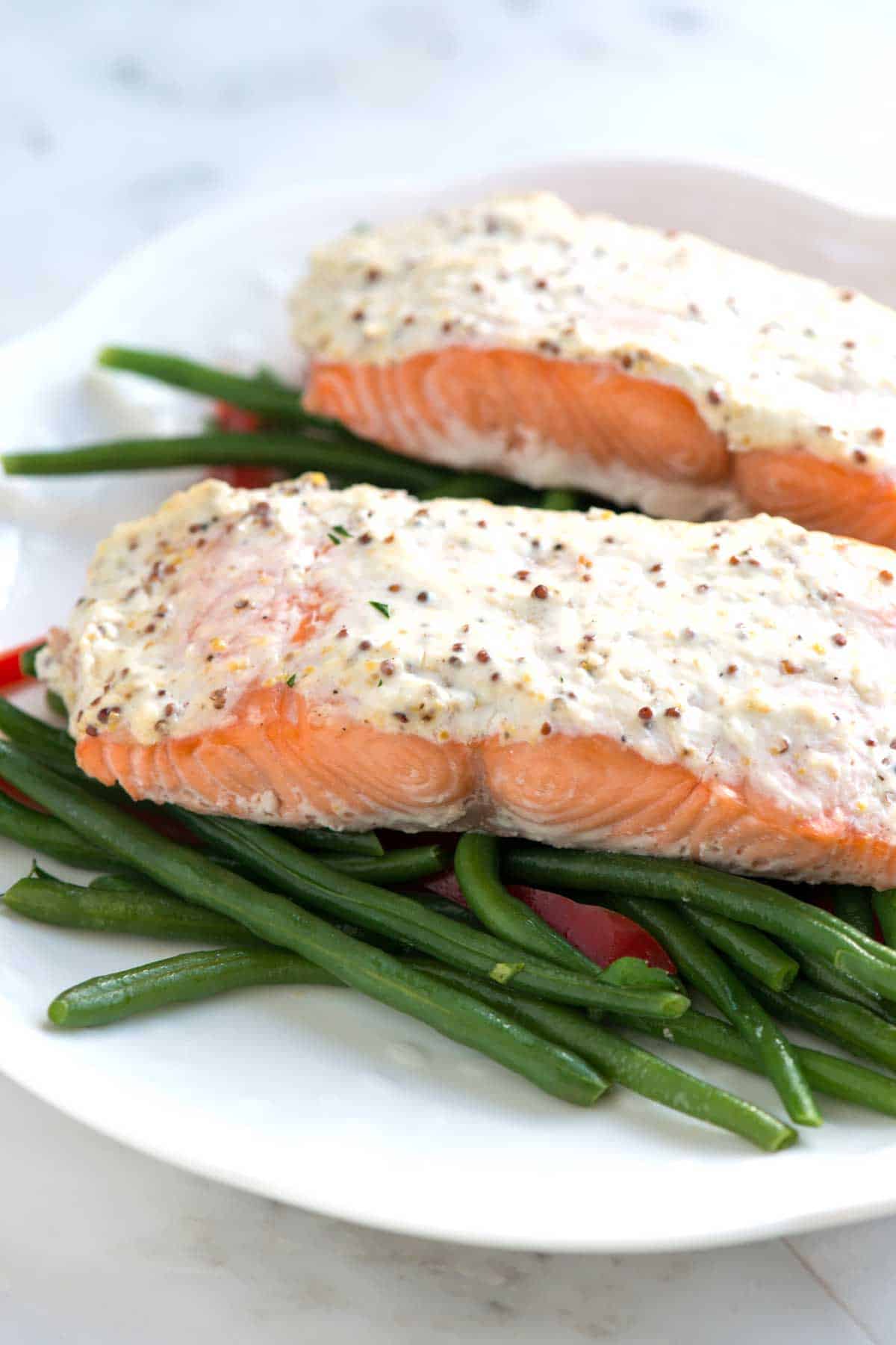 Easy Baked Salmon Recipe Topped with Sour Cream