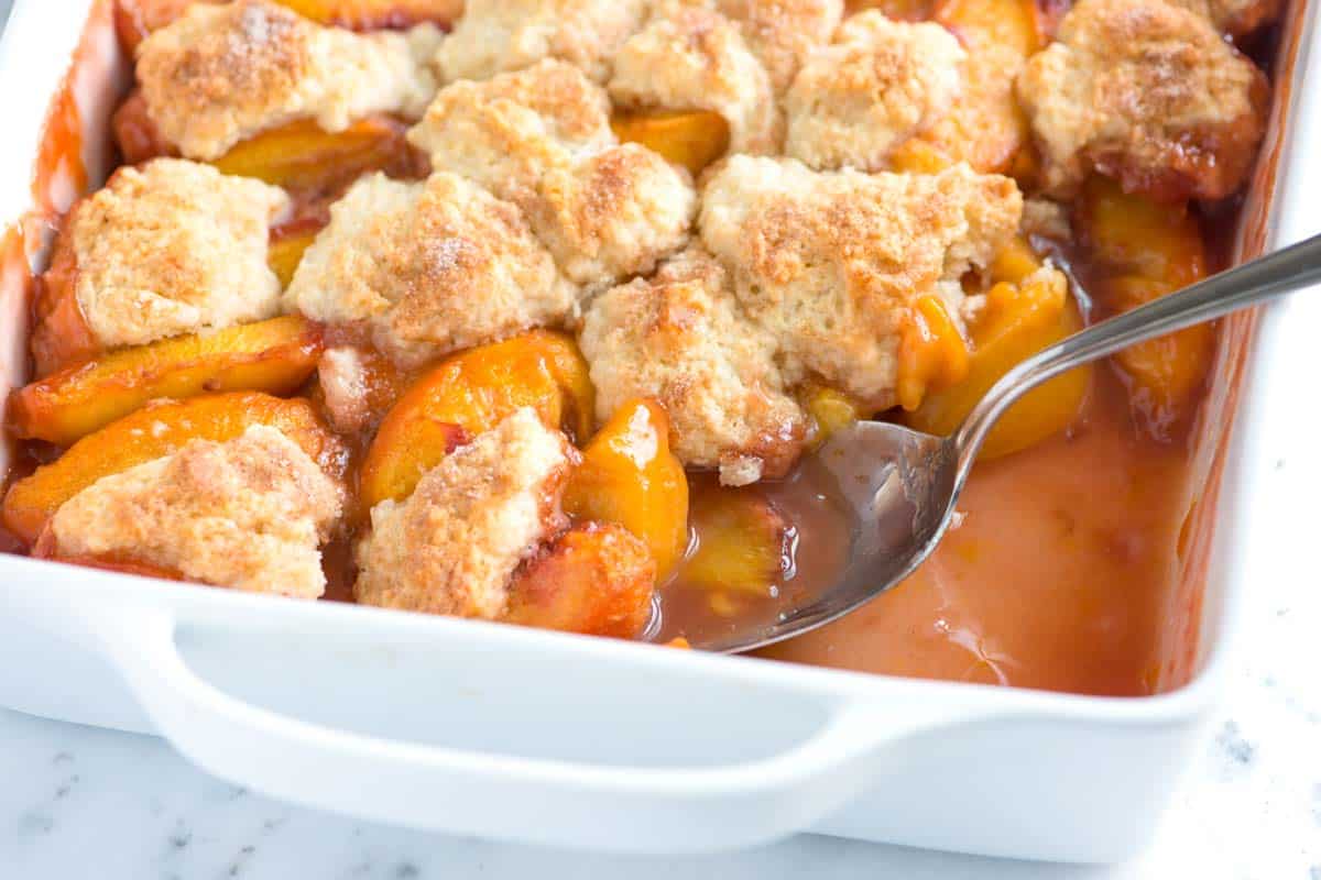 Easy Homemade Peach Cobbler