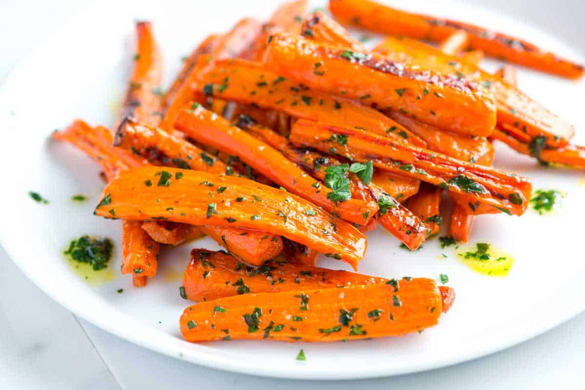 Garlic Butter Roasted Carrots