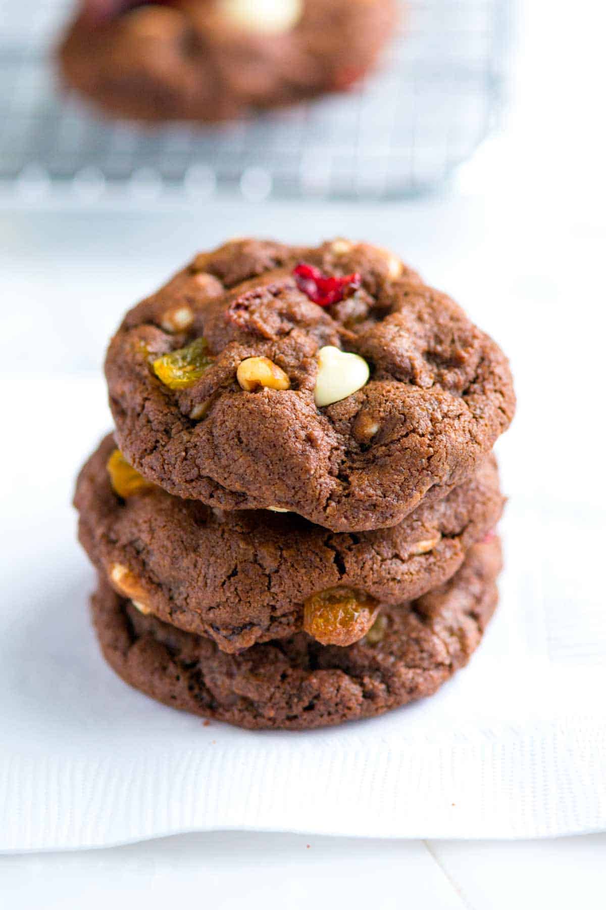 How to Make the Best Chocolate Cookies with Chocolate, Dried Fruit and Nuts
