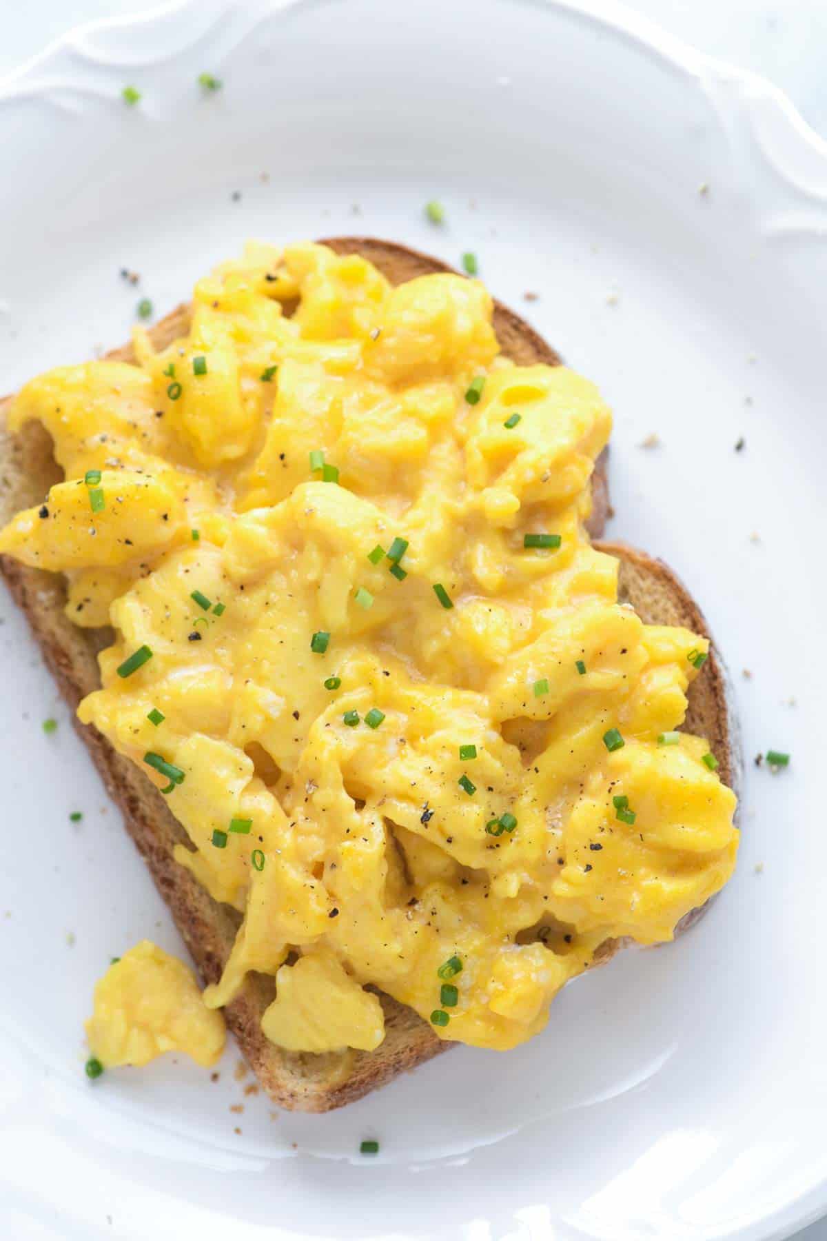 CREAMY Scrambled Eggs with Green Beans