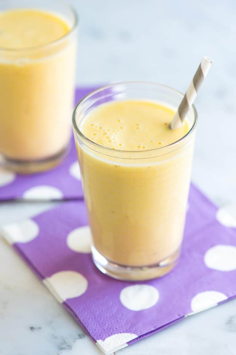 Easy 5 Minute Banana Smoothie