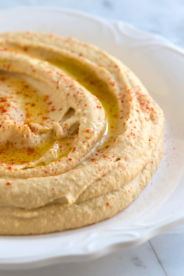 This ultra-smooth, fiber-packed hummus is very easy to make and tastes much better than anything you can buy at the store. Yield: 6 Servings, 190 calories per serving Easy Hummus Recipe