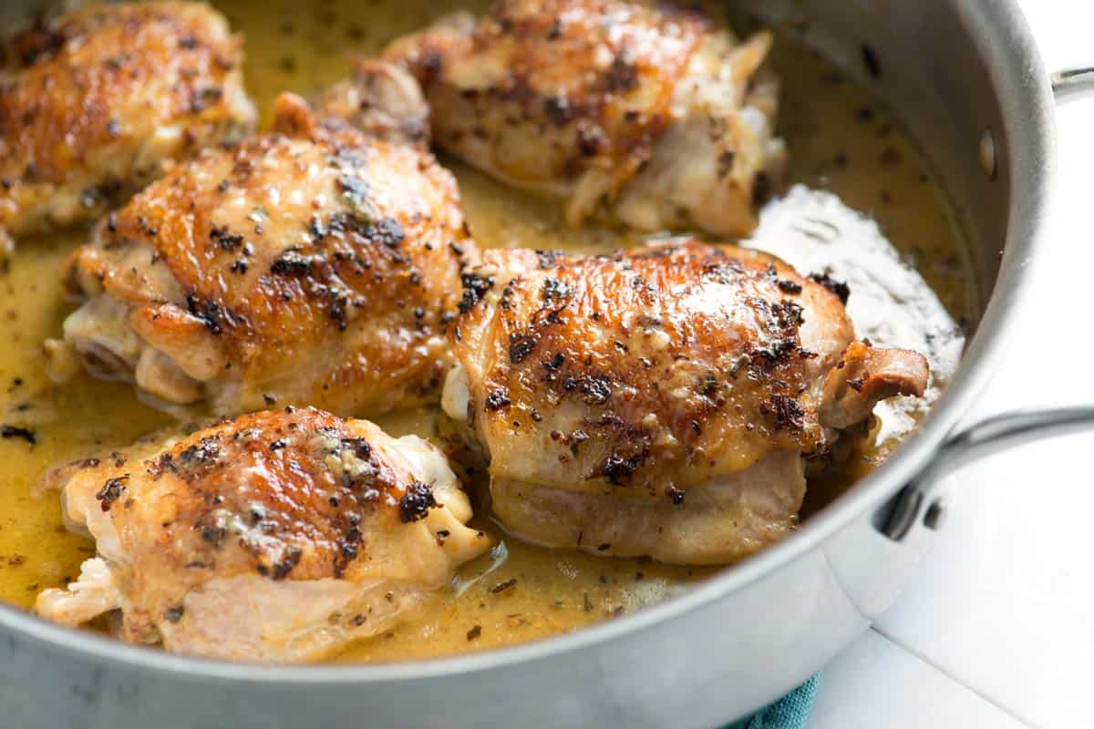 Easy Lemon Chicken Thighs with Herbs - Karinokada