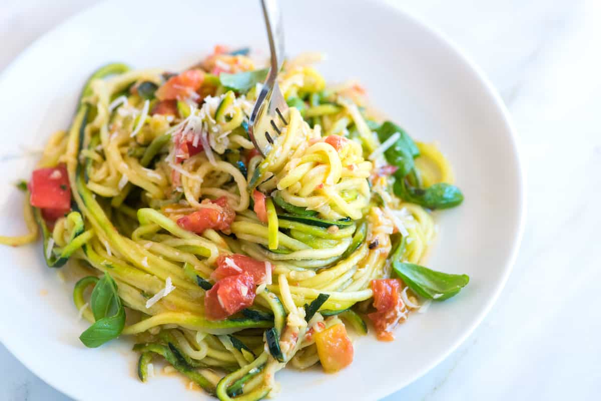 Zucchini Pasta with Garlic and Parmesan in 20 minutes