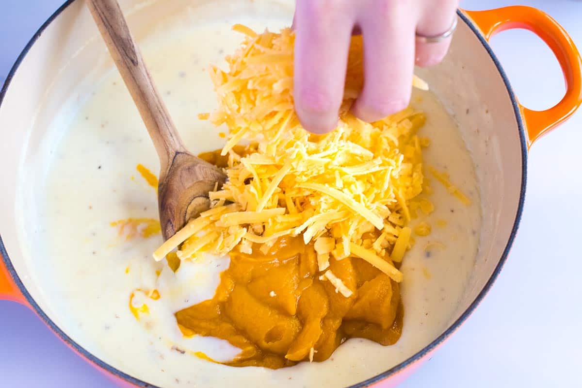 How to Make Pumpkin Mac and Cheese: Making the cheese and pumpkin sauce