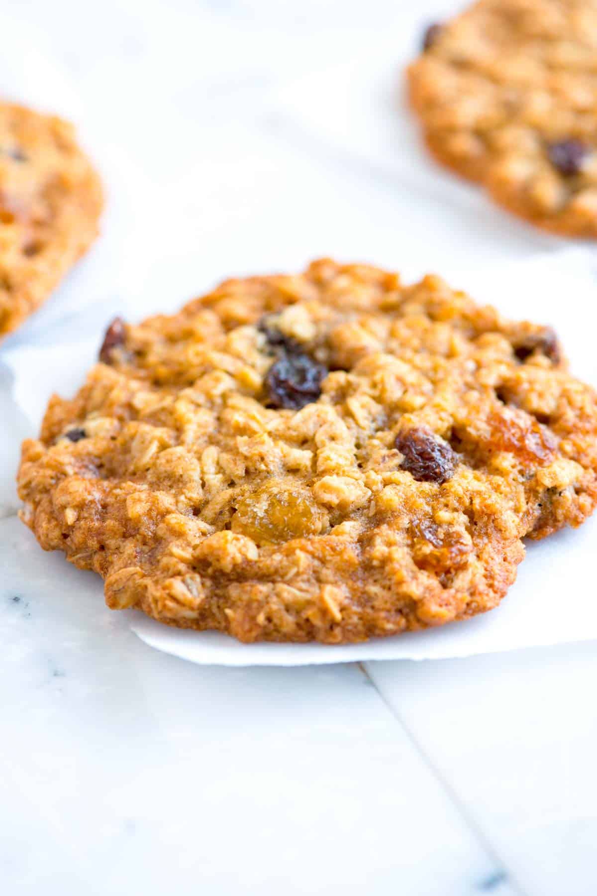 How to Make the Best Soft and Chewy Oatmeal Raisin Cookies