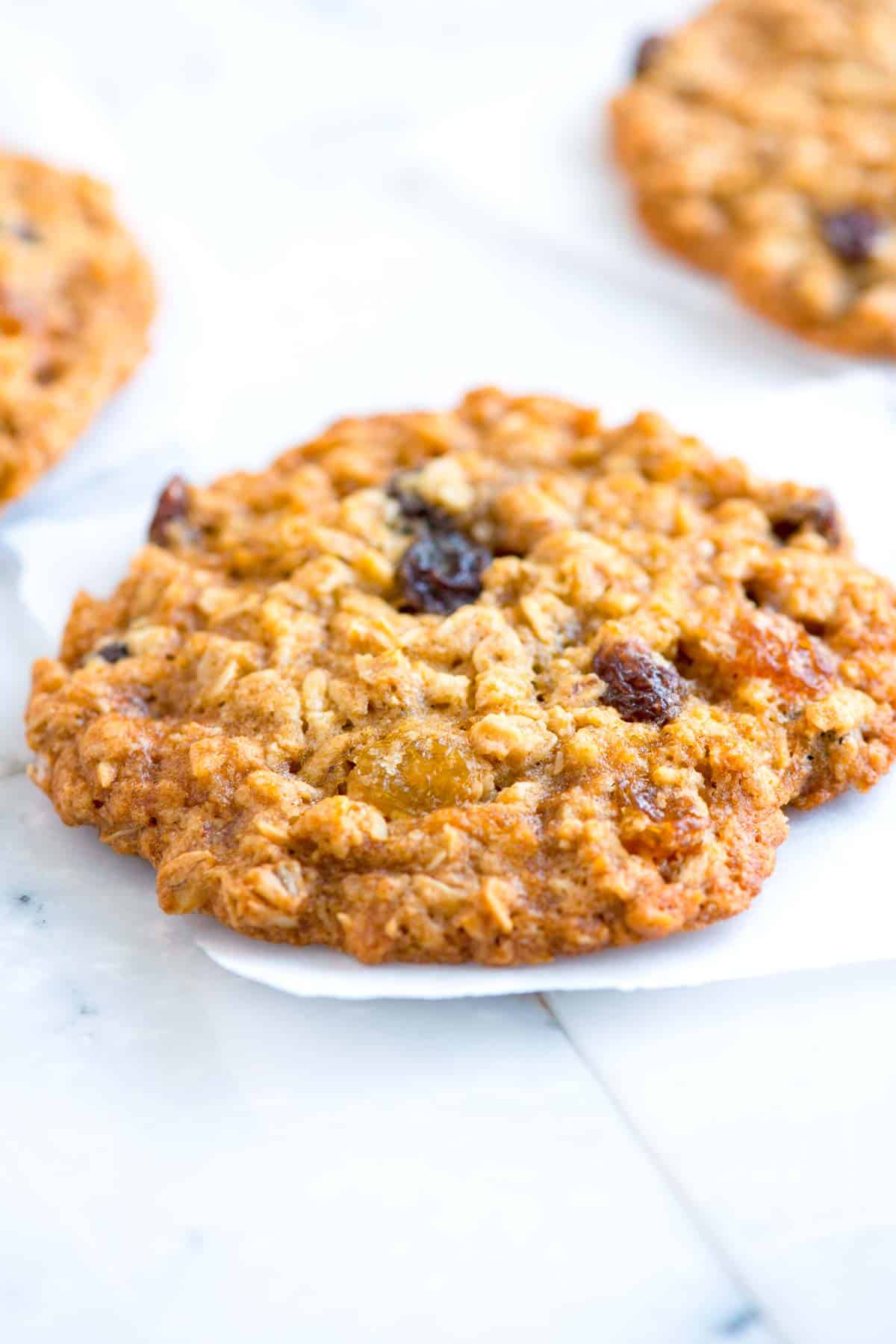 Soft Oatmeal Raisin Cookies