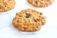 Chewy Oatmeal Raisin Cookies