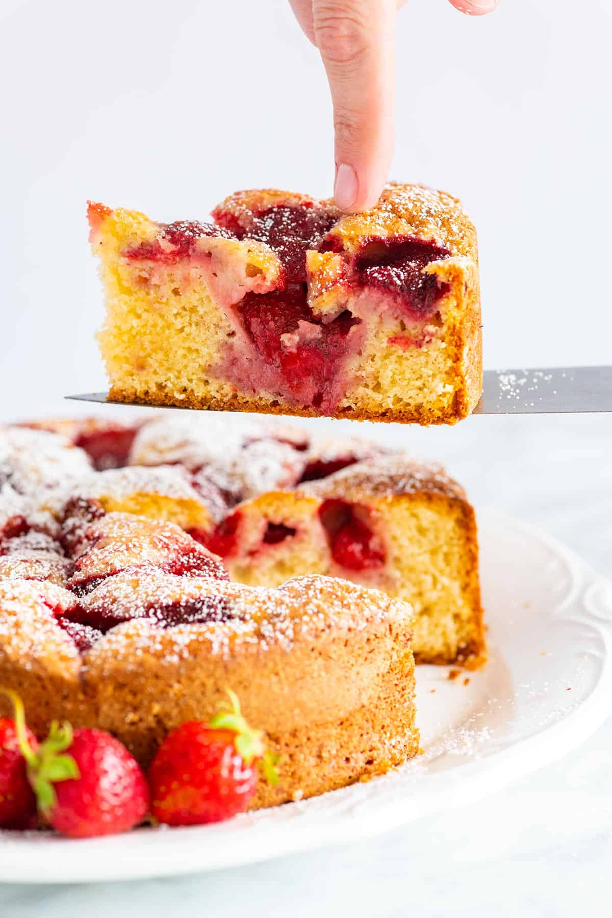 Easy Fresh Strawberry Cake