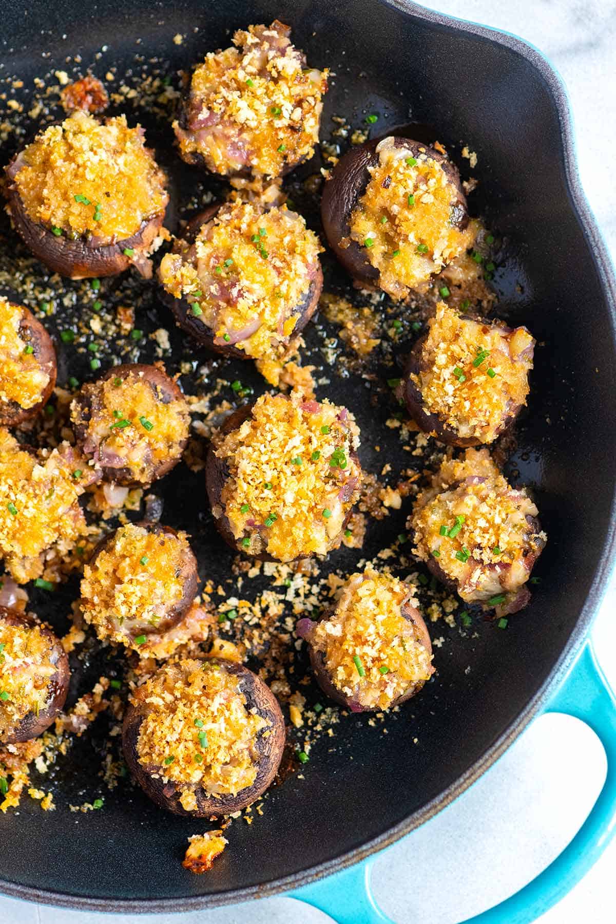 Best Stuffed Mushrooms with Cheese and Garlic