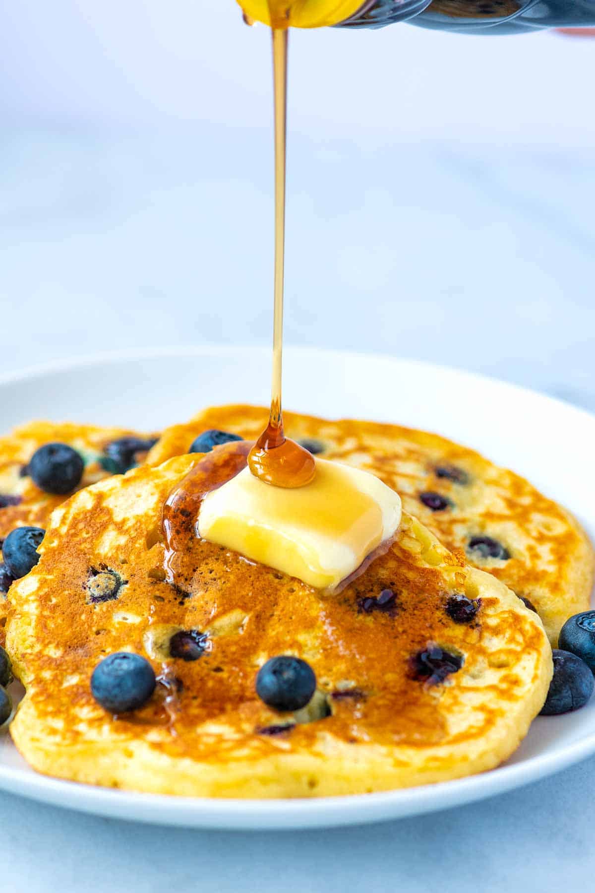 Easy Fluffy Blueberry Pancakes Recipe