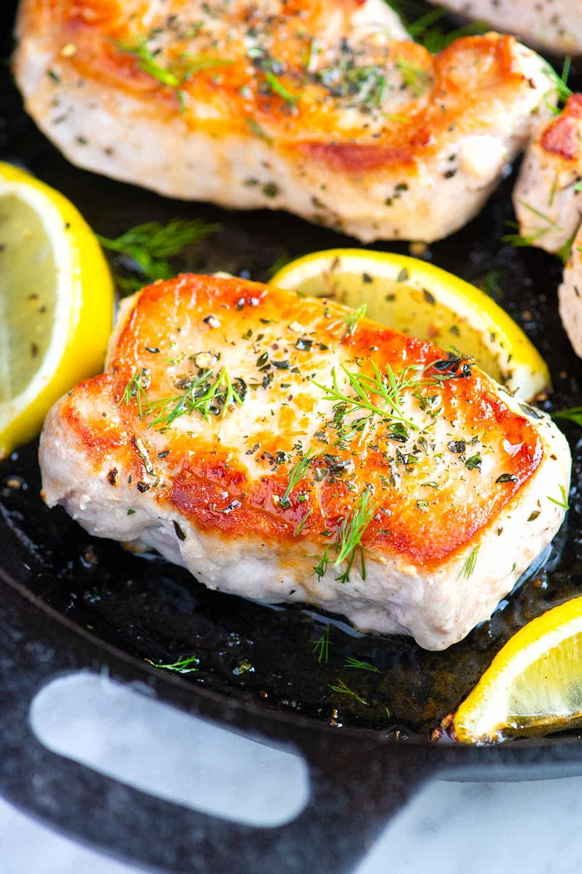 Baked Pork Chops with lemon slices