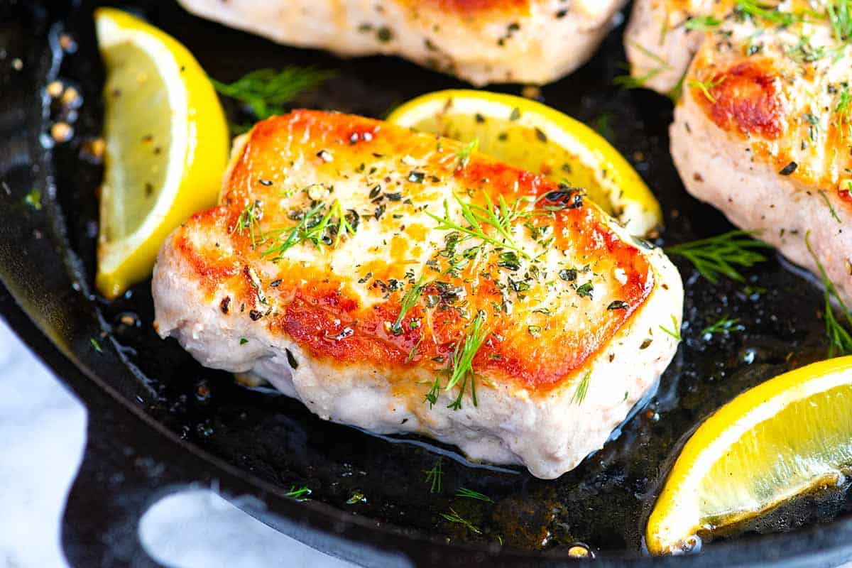 The Best Juicy Baked Pork Chops