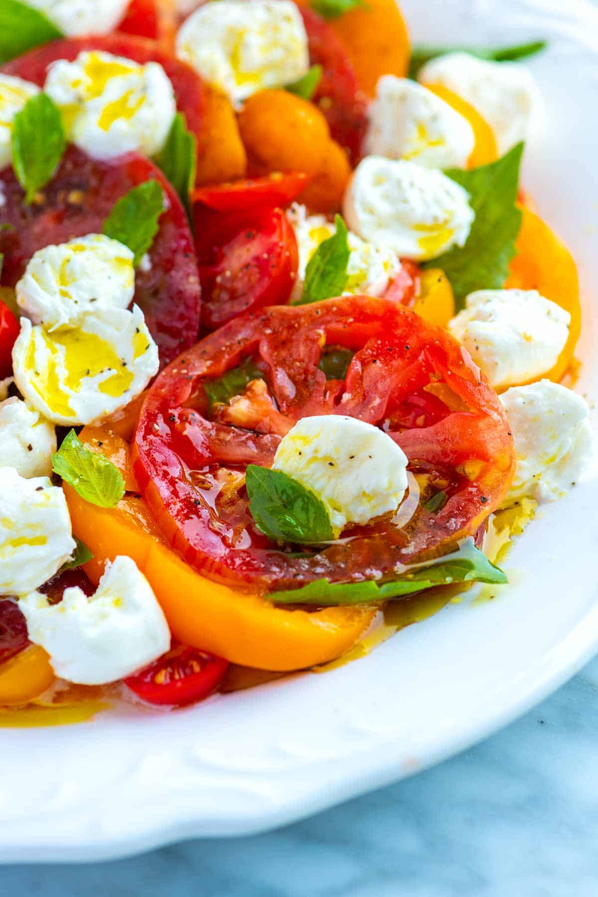 How to Make the Best Caprese Salad with Tomatoes, Mozzarella, and Basil