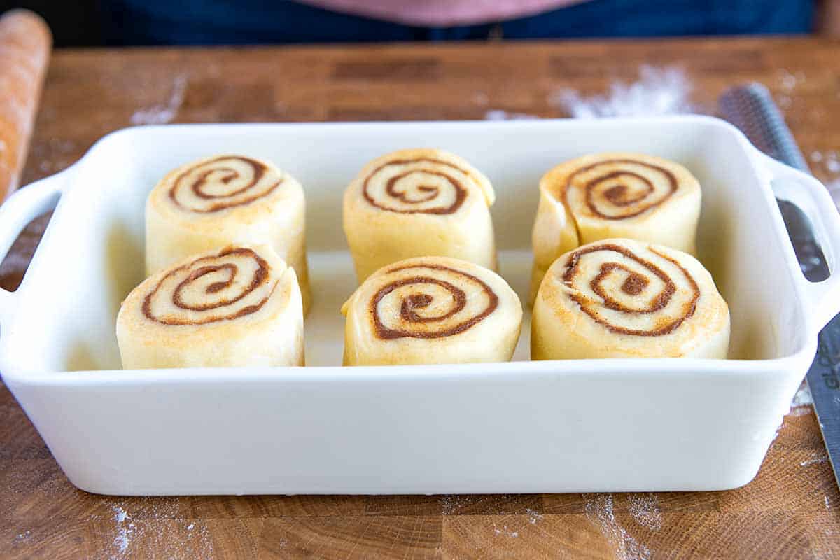 How to make cinnamon rolls - Adding them to a baking dish