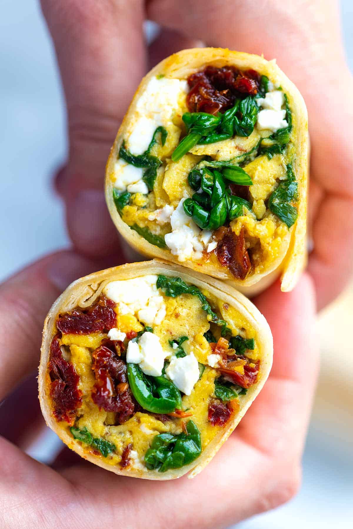 Easy Spinach and Feta Breakfast Wraps