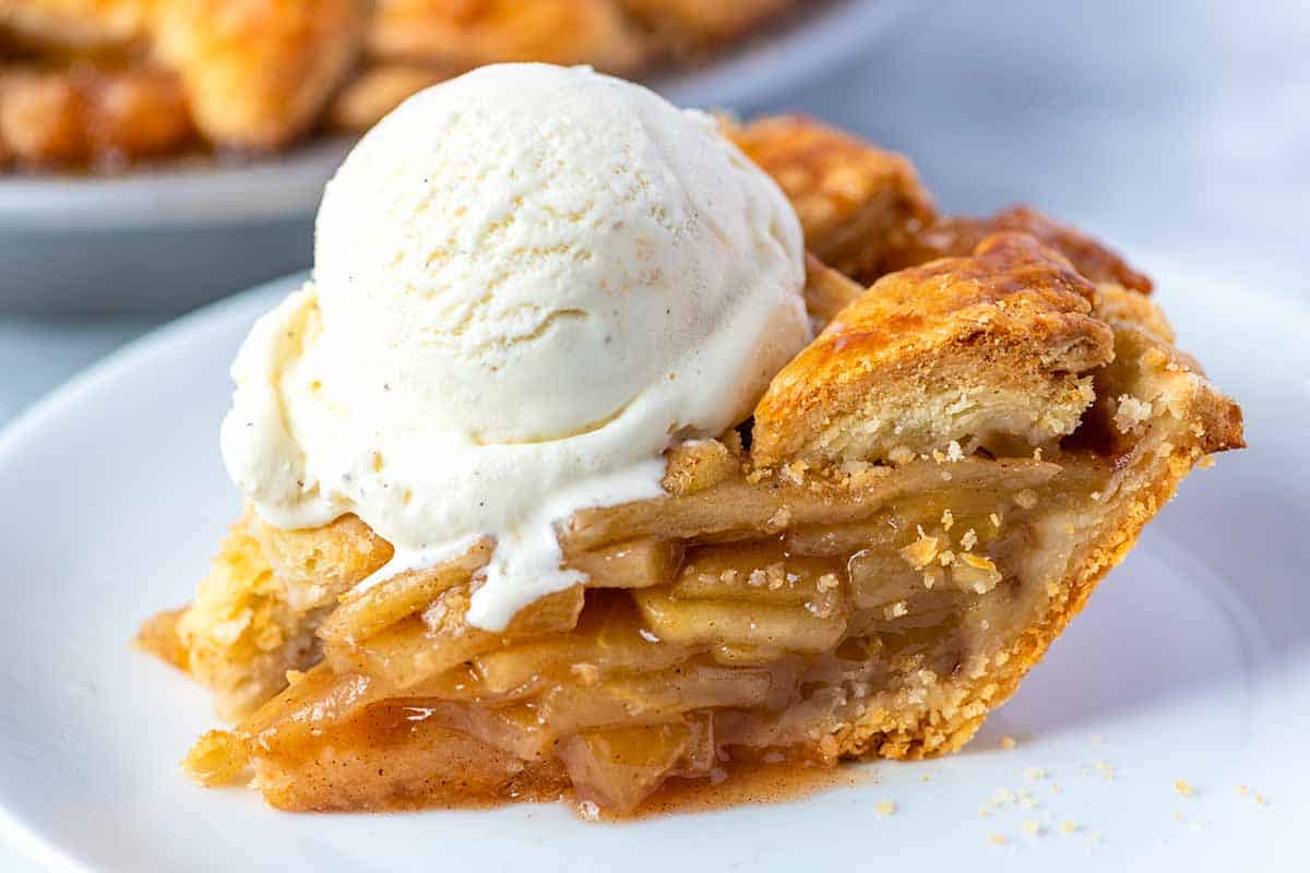 Homemade Apple Pie à la mode (with ice cream)