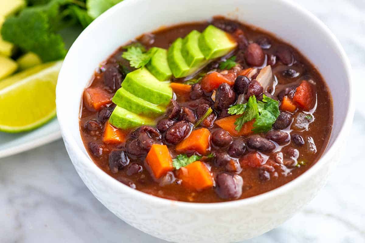 Easy Vegetarian Black Bean Soup