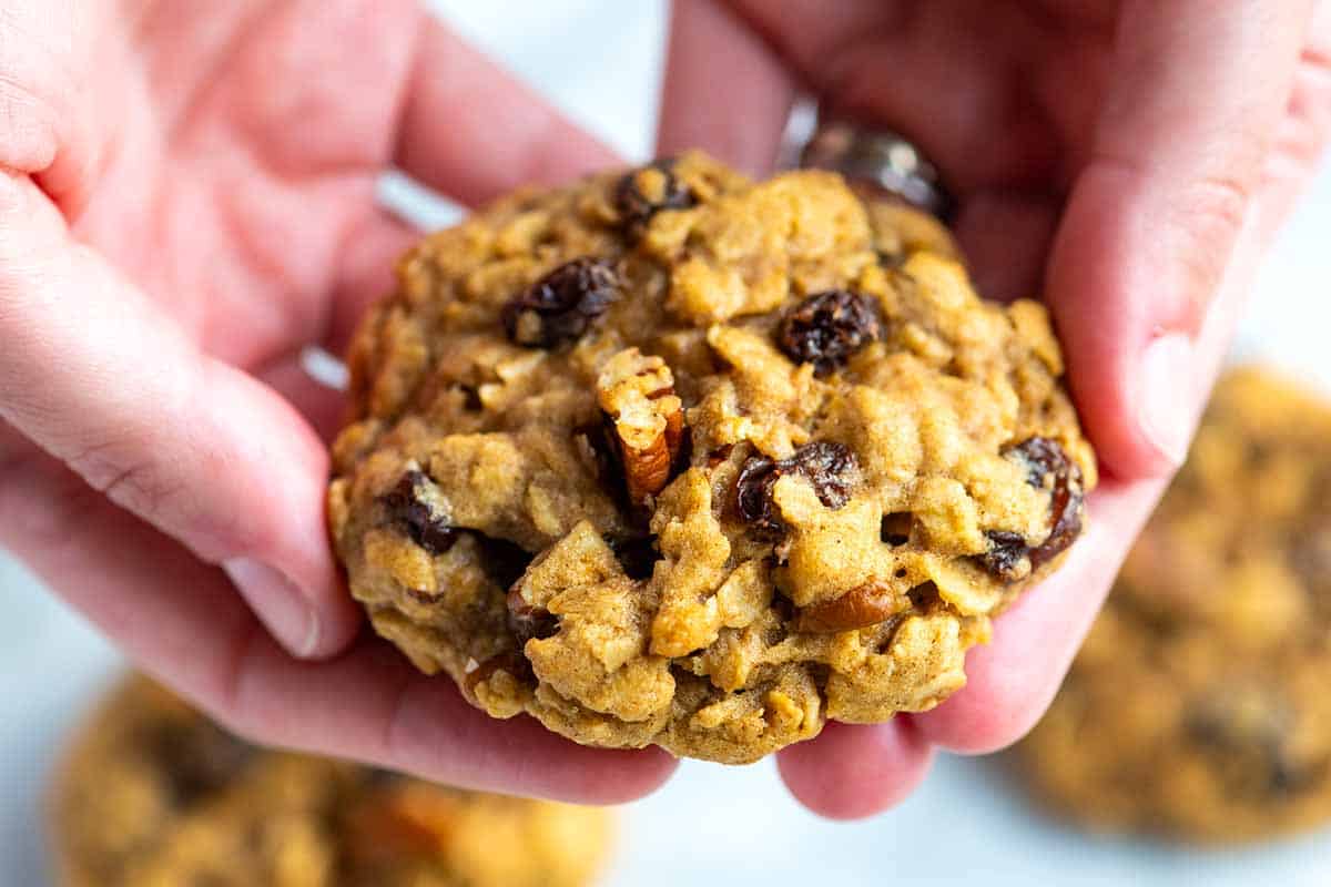 Extra Easy Oatmeal Cookies