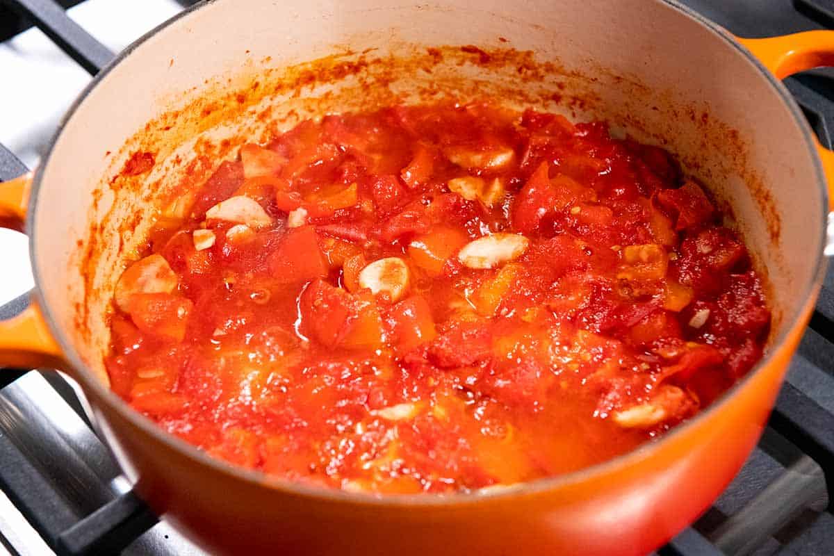 Homemade tomato sauce for eggplant parmesan