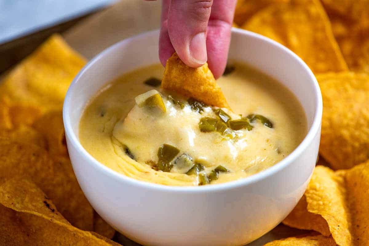 Queso dip with chips