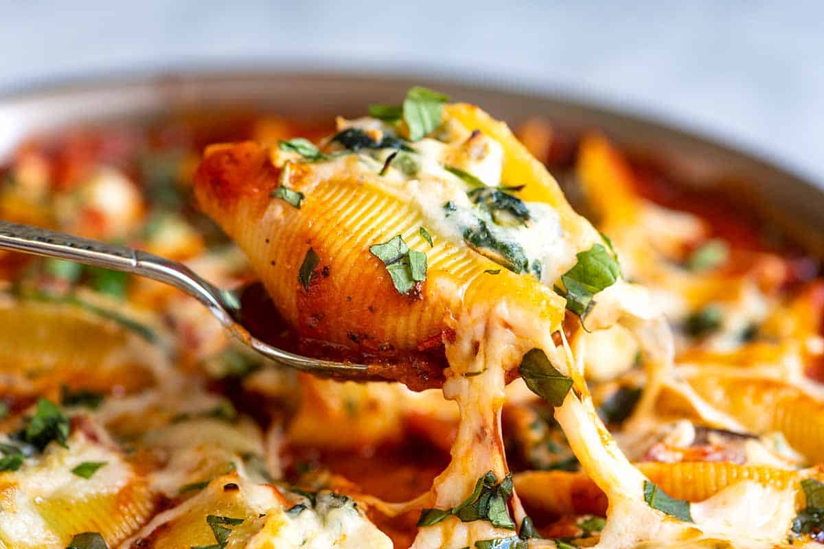 Cheesy Veggie Stuffed Shells