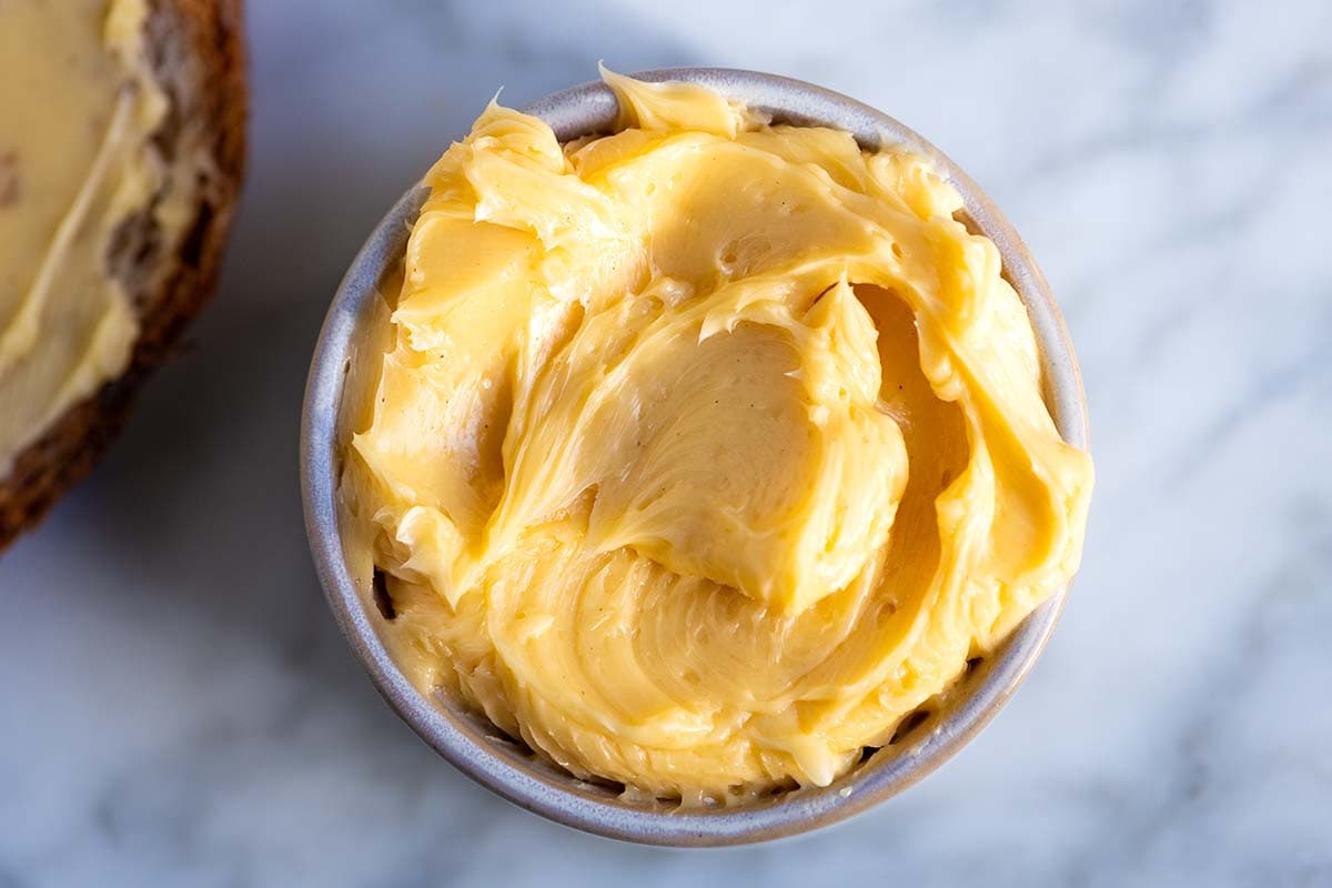 Cinnamon Honey Butter (Compound Butter) - Mommy Hates Cooking