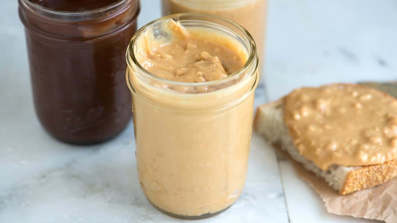 What's the most effective way to mix a jar of natural peanut butter? -  Seasoned Advice