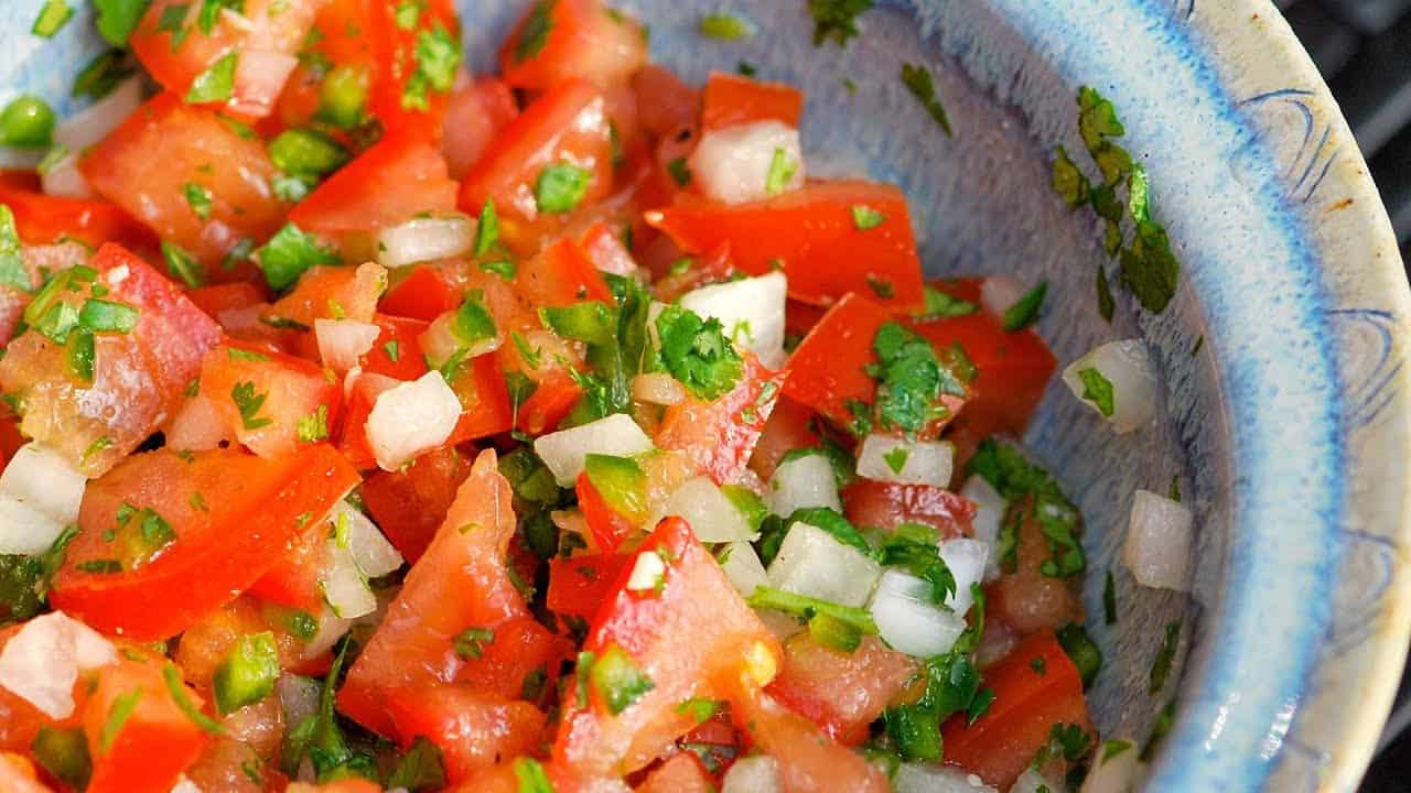 Easy pico de gallo recipe video